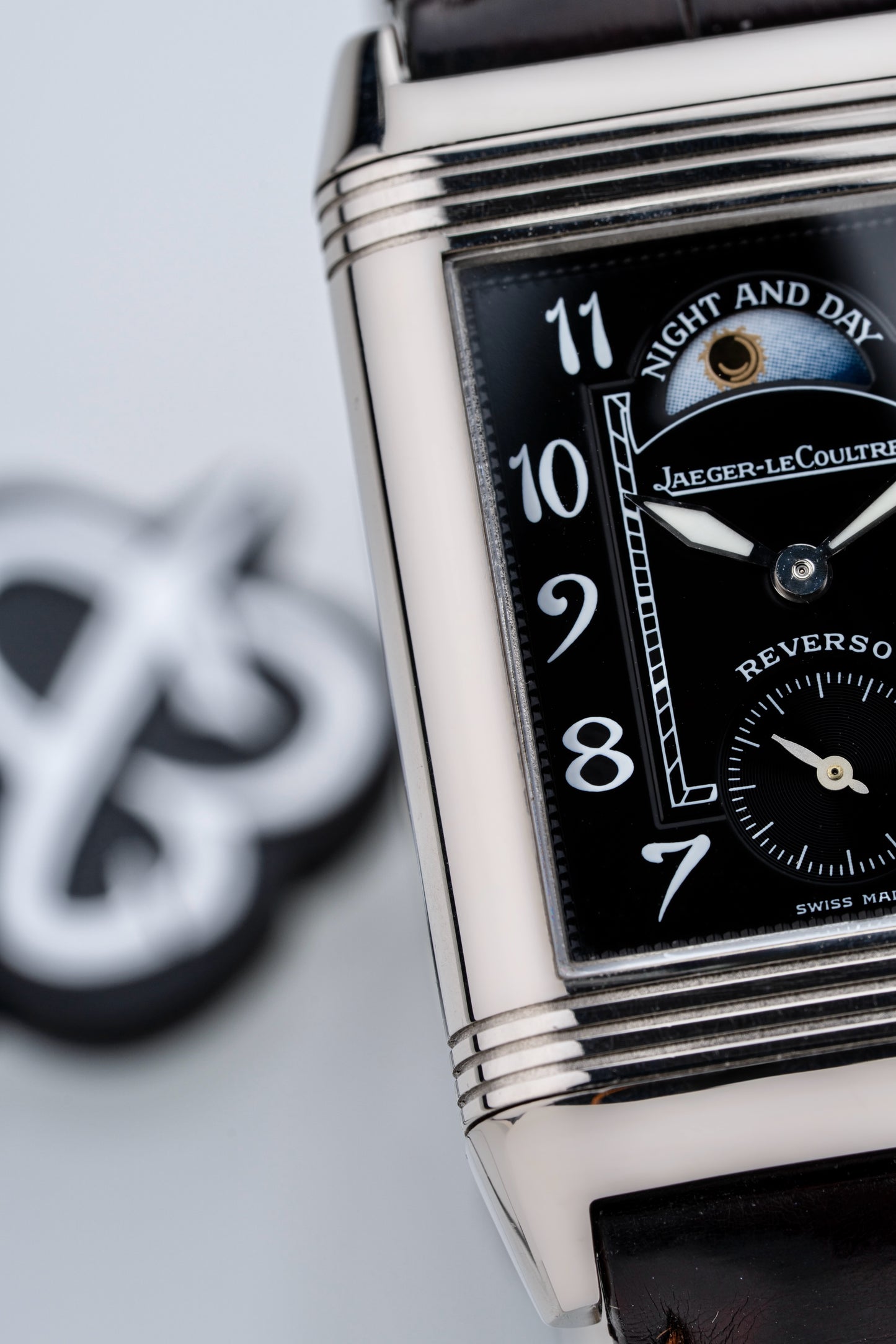 Jaeger LeCoultre Reverso Night & Day 18k White Gold - Ref. 270.3.51