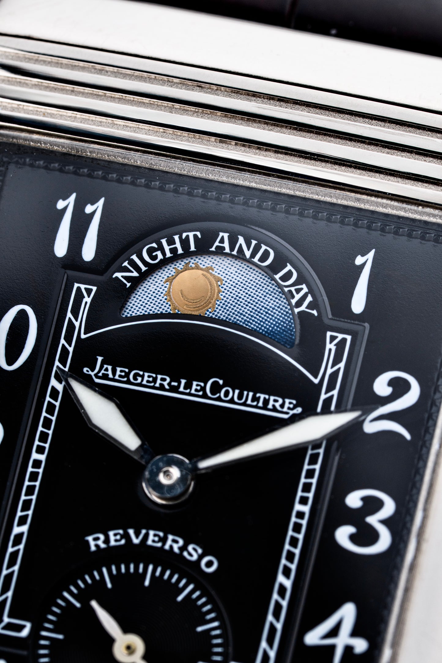 Jaeger LeCoultre Reverso Night & Day 18k White Gold - Ref. 270.3.51