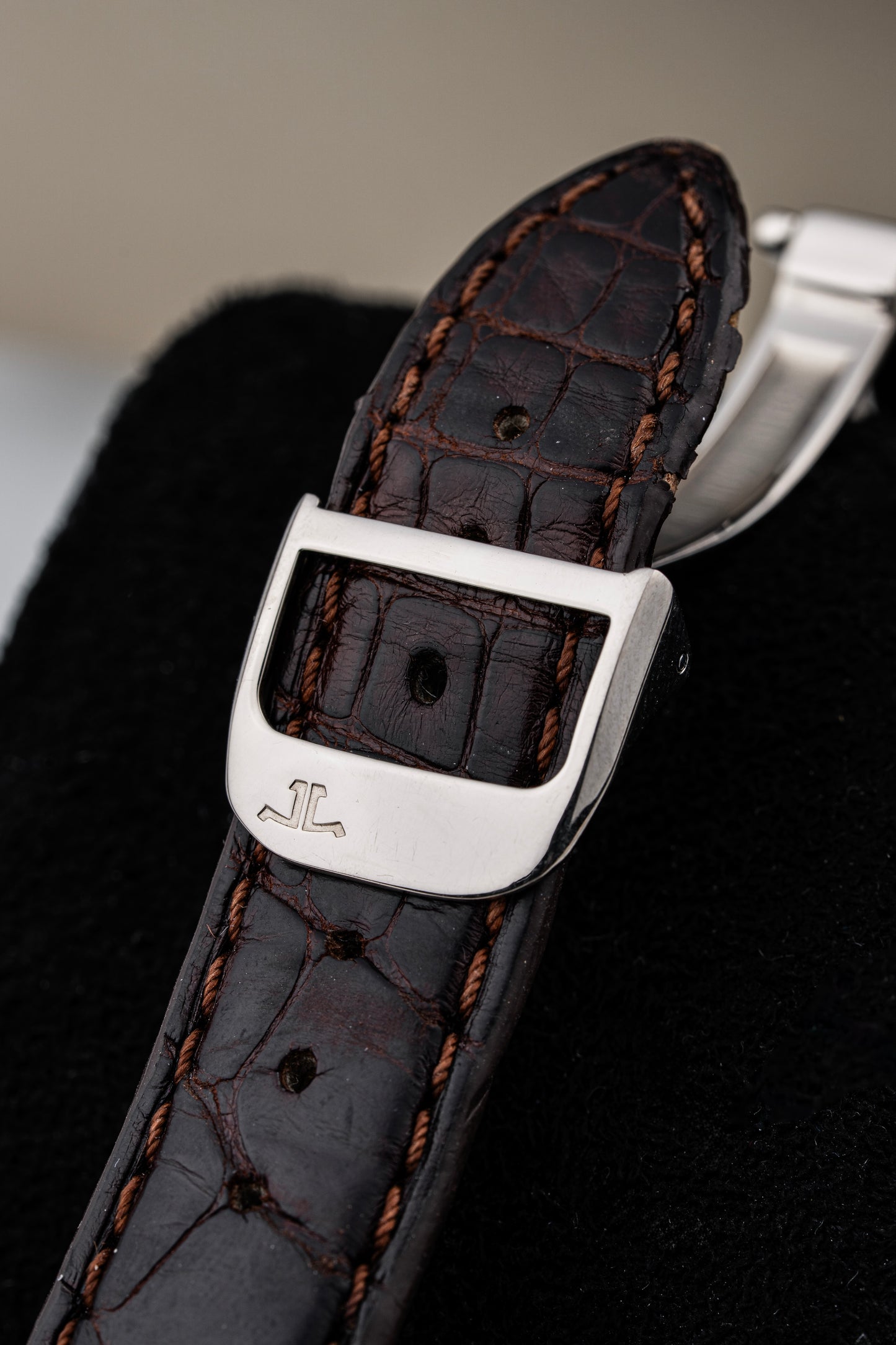 Jaeger LeCoultre Reverso Night & Day 18k White Gold - Ref. 270.3.51