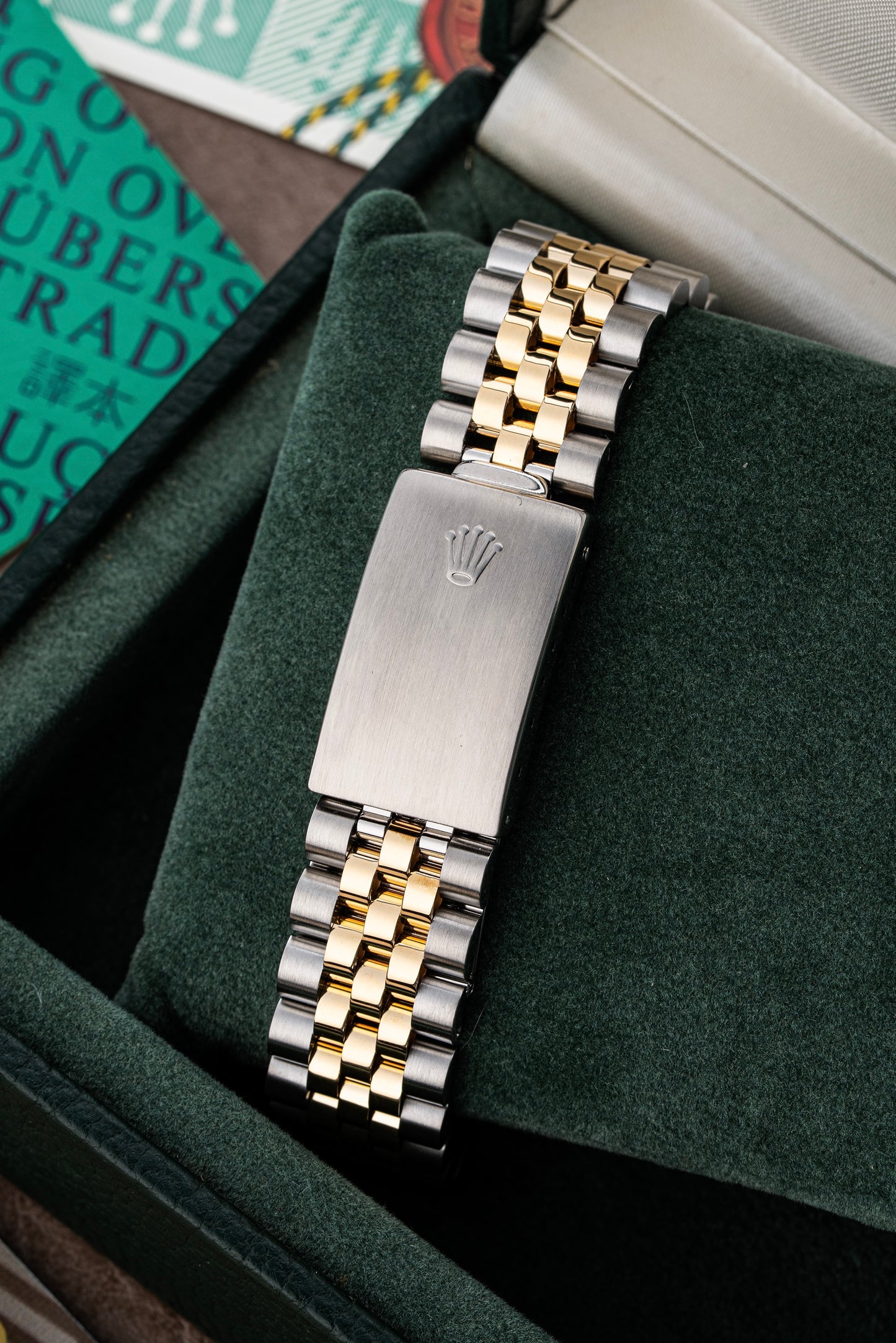 Rolex Oyster Perpetual Date 34mm- Ref. 15233