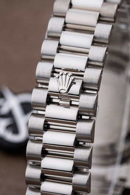 Rolex Day-Date 36mm Platinum - Ref. 118206