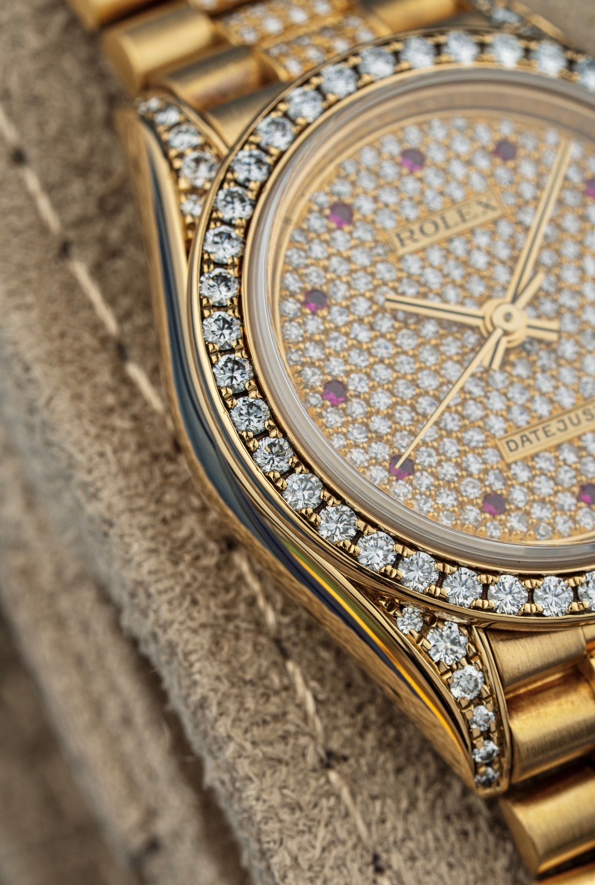Rolex Lady-Datejust 26mm Pavé Ruby - Ref. 69158