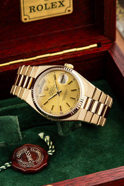 Rolex Day-Date Oysterquartz 36mm - Ref. 19018