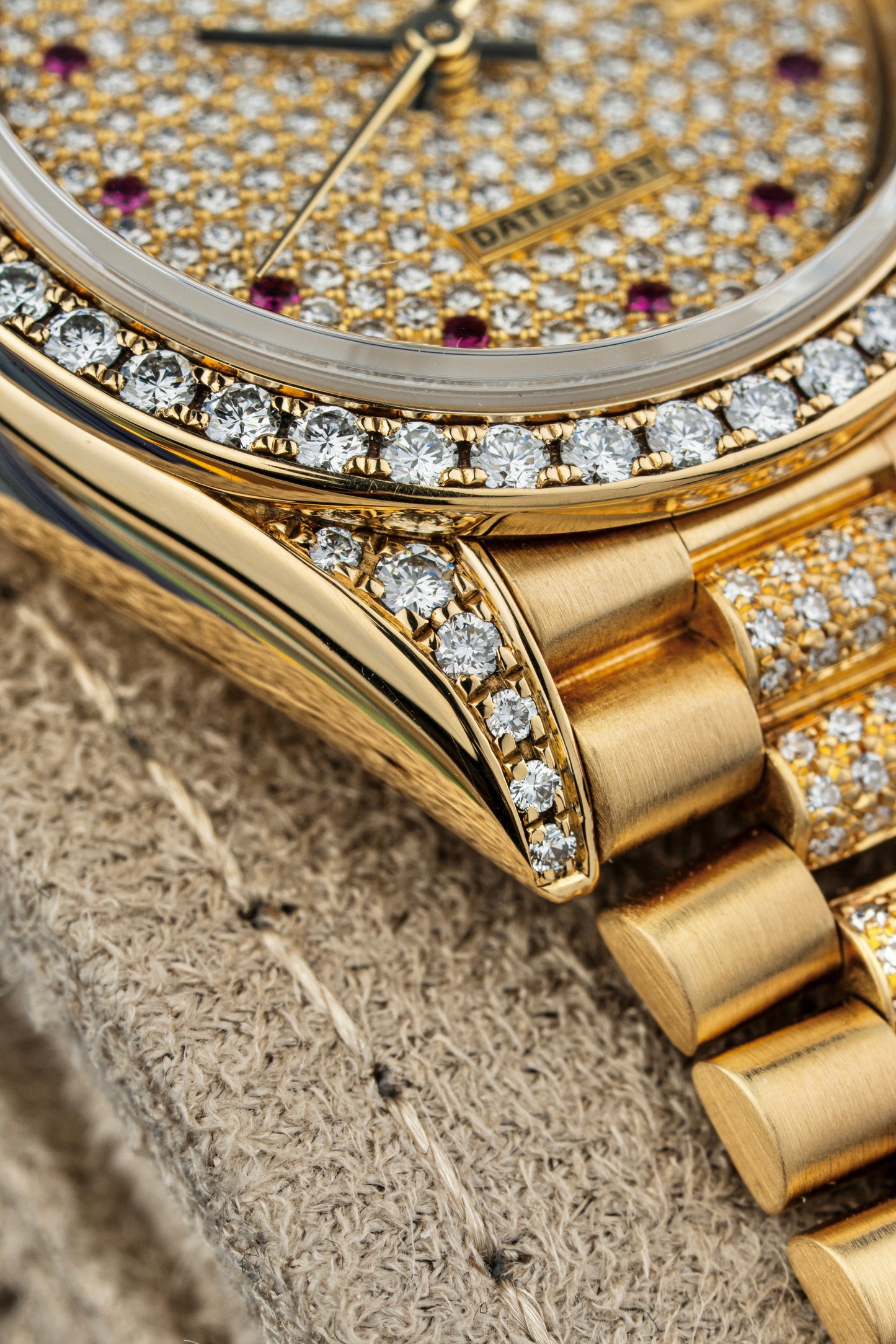 Rolex Lady-Datejust 26mm Pavé Ruby - Ref. 69158