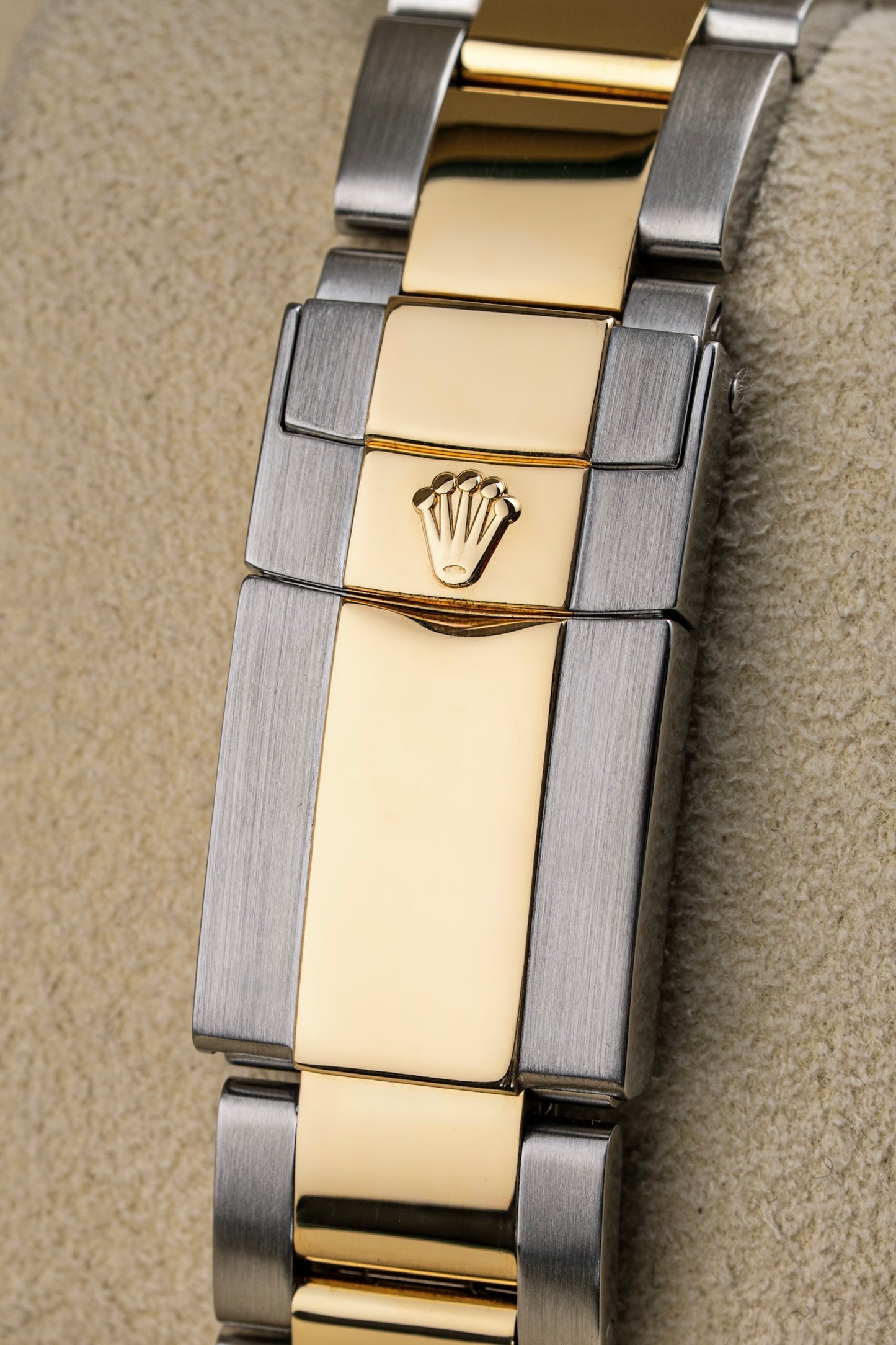 Rolex Cosmograph Daytona 40mm Yellow Mother of Pearl - Ref. 116523