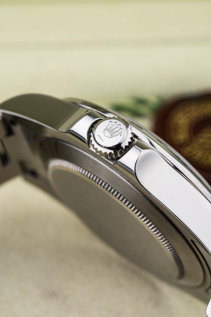 Rolex Explorer II 42mm - Ref. 216570